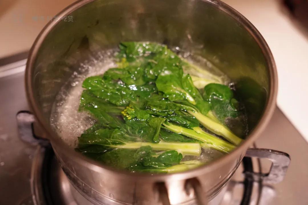 煲仔饭做的不成功是因为油不够吗,煲仔饭失败的做法