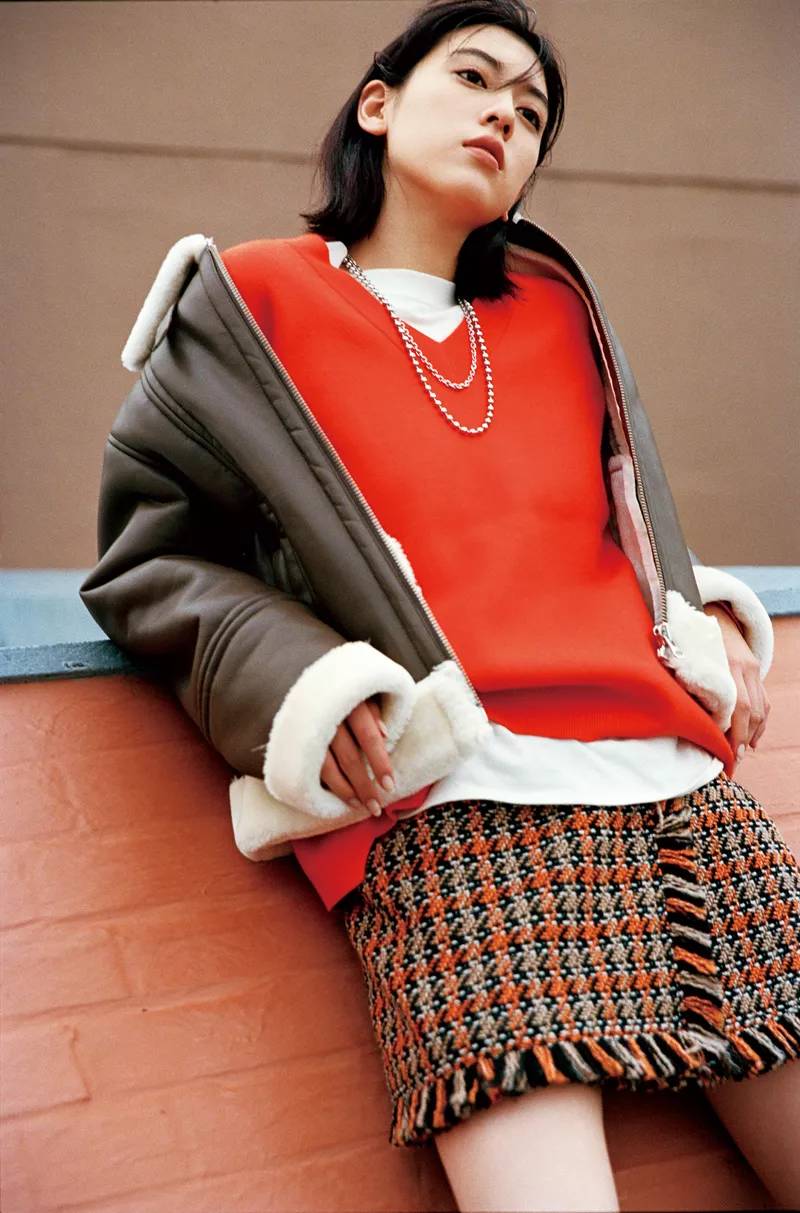 SLY、moussy、RCS等品牌杂志揭载:三吉彩花“东京都市物语”