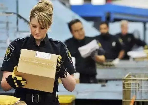 华女返澳遭海关拦检，从日本买的爱马仕被罚2000刀！