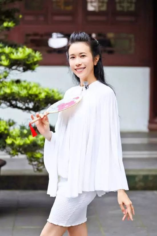 女演员巩俐素颜照图片,女明星扮丑照片