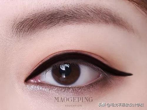 日常眼妆这样画自然清爽更耐看,日常眼妆小技巧三步轻松搞定眼妆