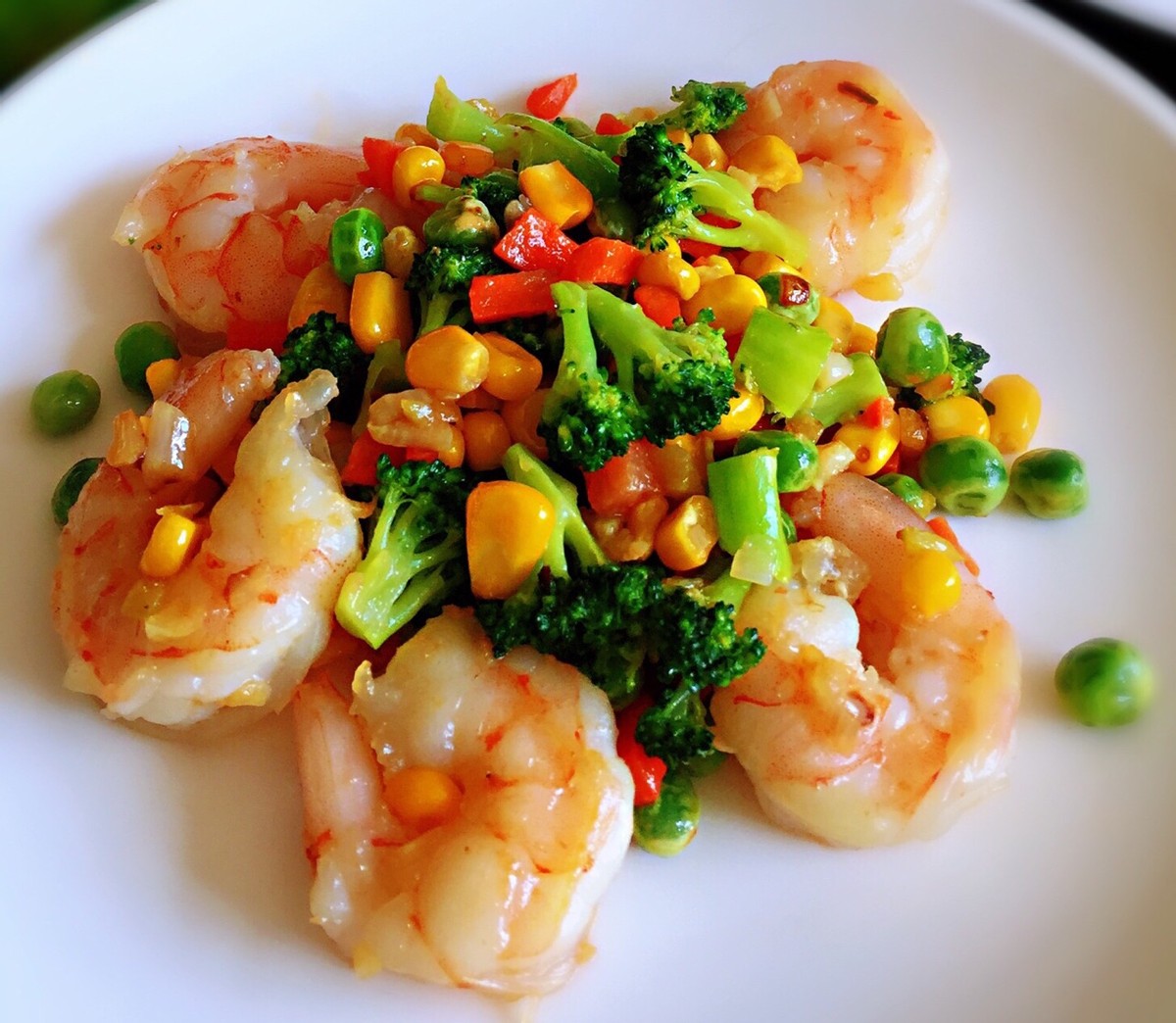 超市冷冻虾仁什锦玉米的家常做法,清淡鲜美又营养的清炒虾仁