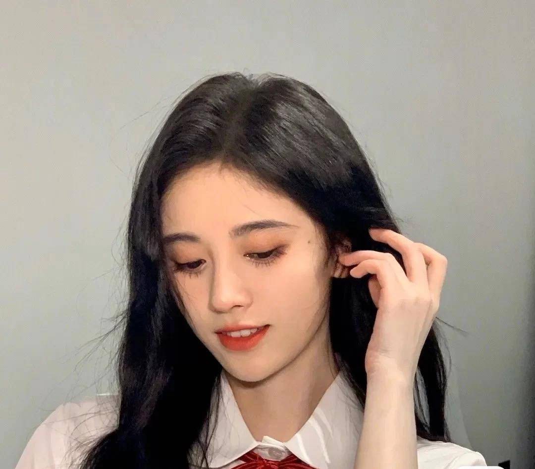 新手化妆修颜教程,化妆的正确顺序轻松搞定一个妆容