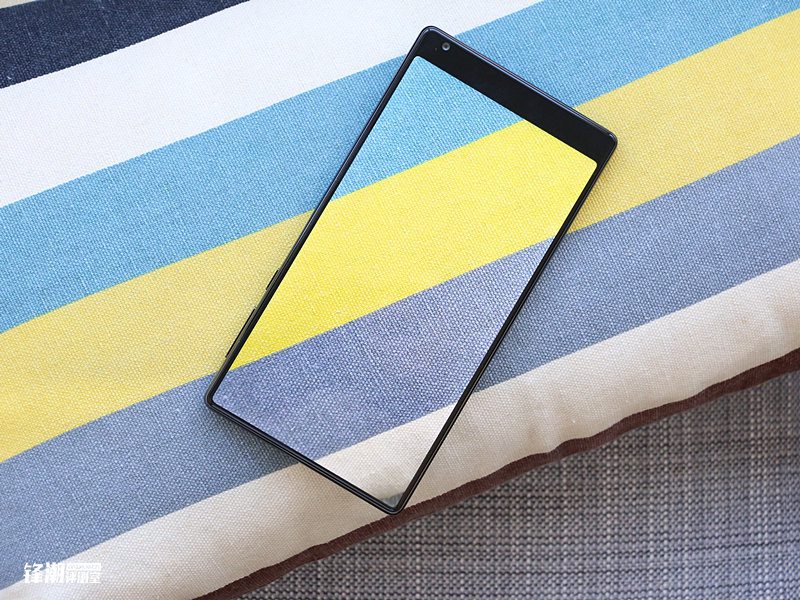 小米mix4和realme大师探索版,小米mix4全面屏效果