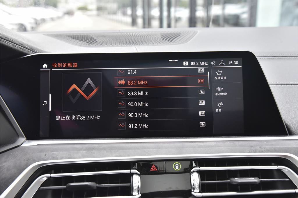 宝马x5试驾油耗,宝马x5最高配的七座碳蓝黑试驾