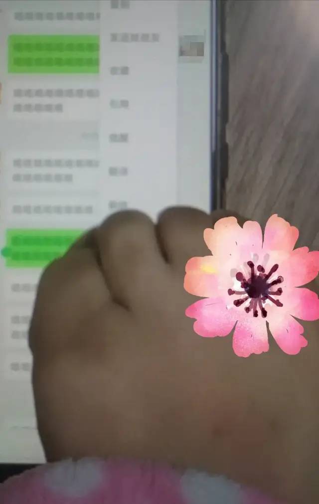 哈哈哈哈哈哈我笑到我妈把鞋塞我嘴里