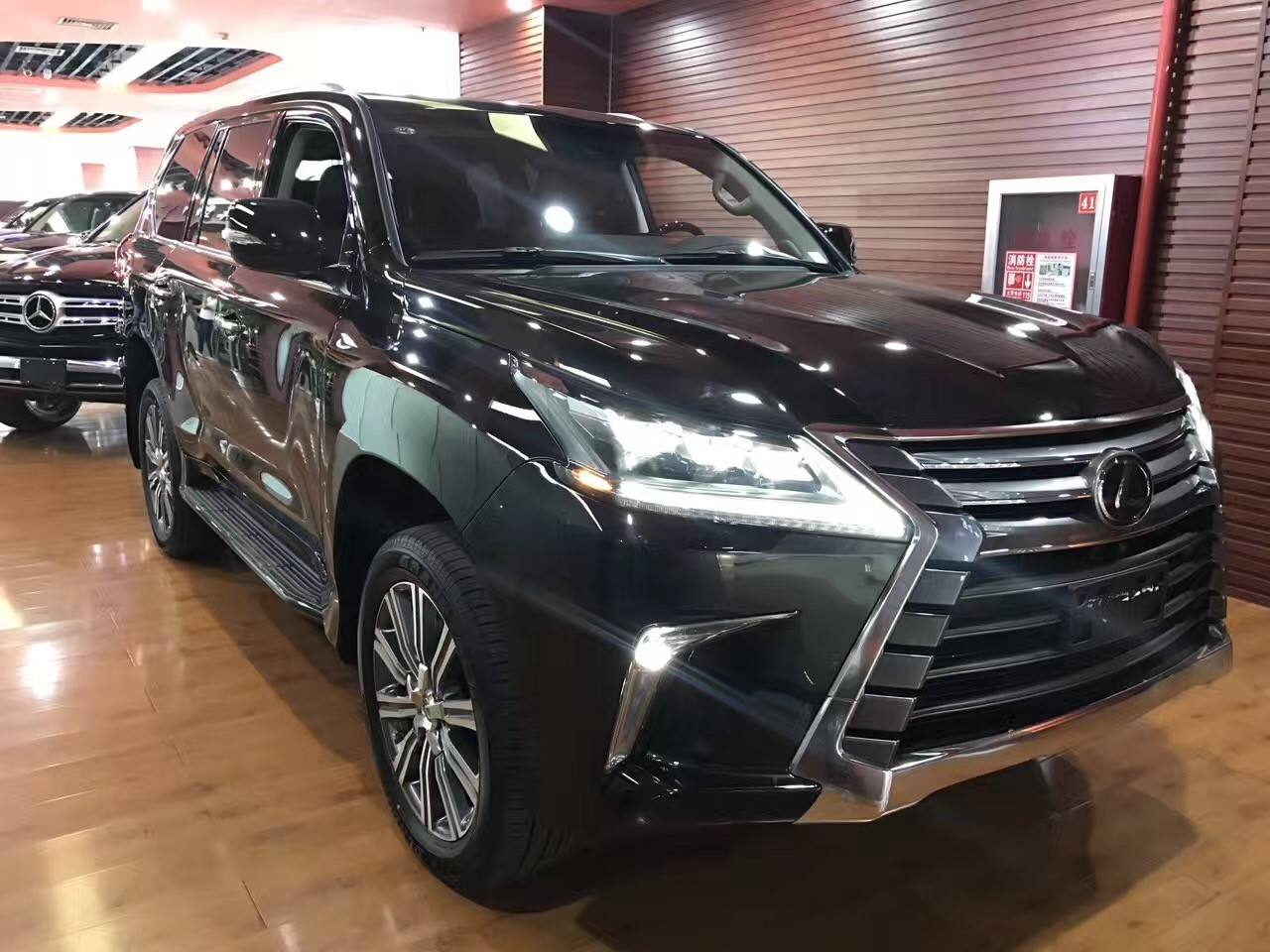 雷克萨斯加价值得购买吗,雷克萨斯lm加价行情