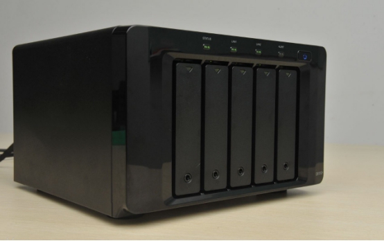 怎么远程访问nas共享文件夹,nas跨系统共享文件