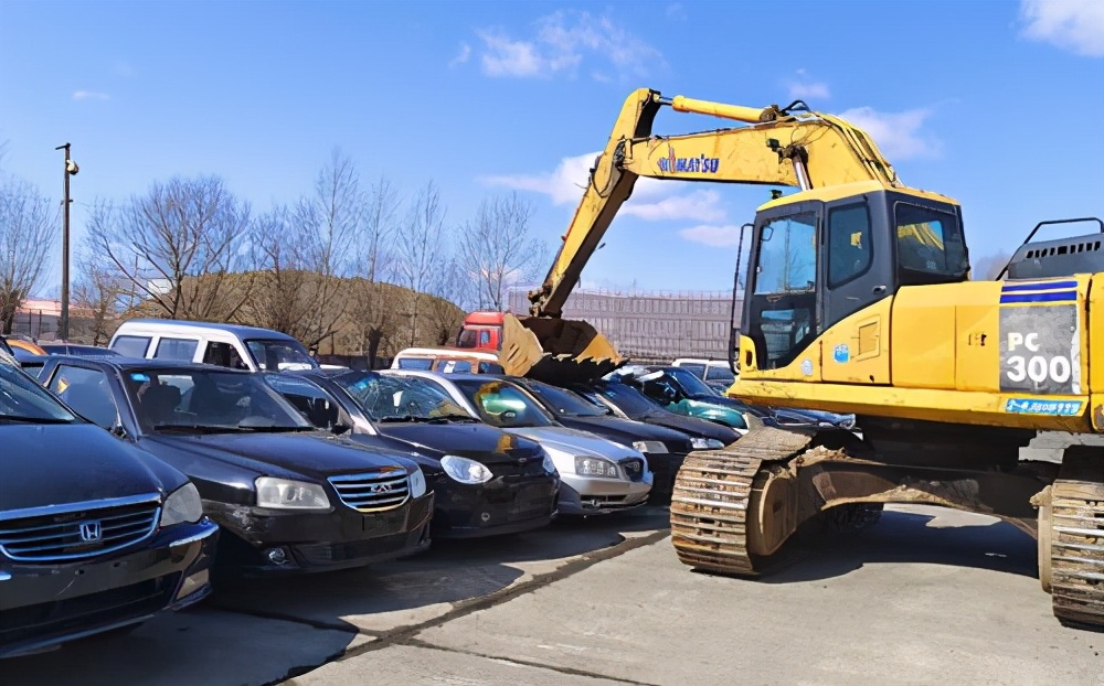 车一年两审怎么报废,汽车一年两审会怎么样