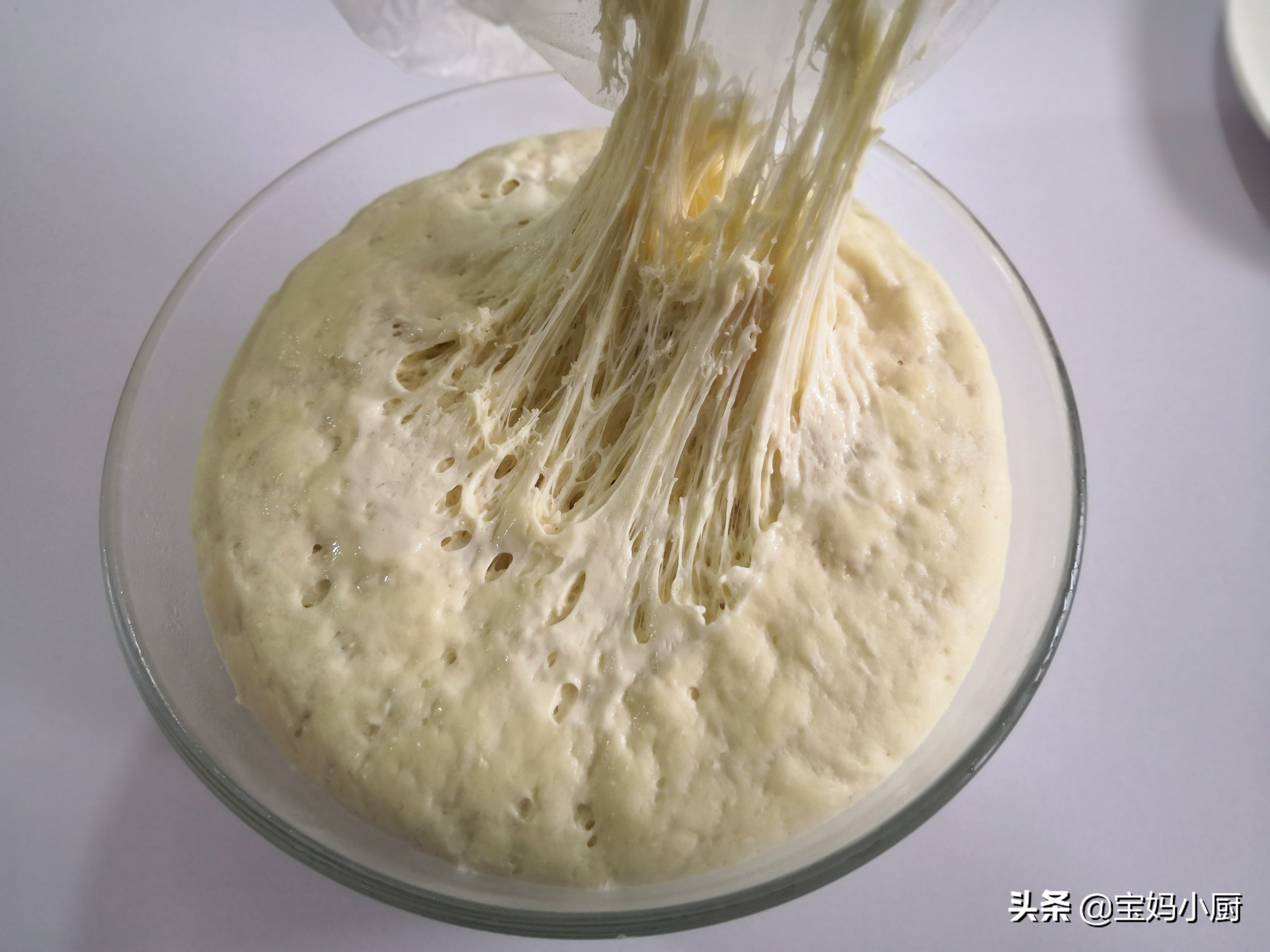 怎么把发面饼烙得又软层又多,发面饼烙出来软和的秘诀