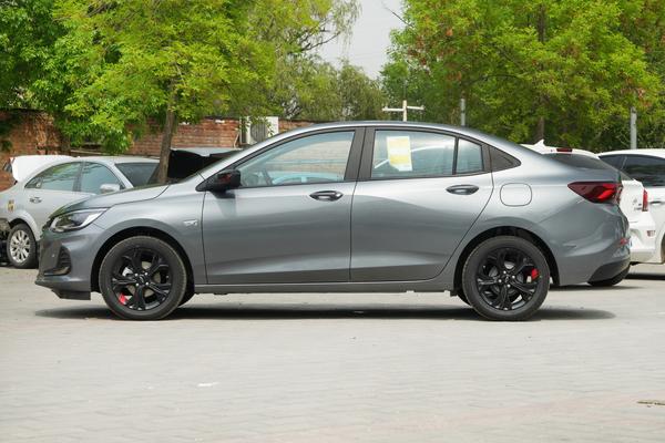 雪佛兰科沃兹4缸最低配,雪佛兰科沃兹三缸中配新车报价