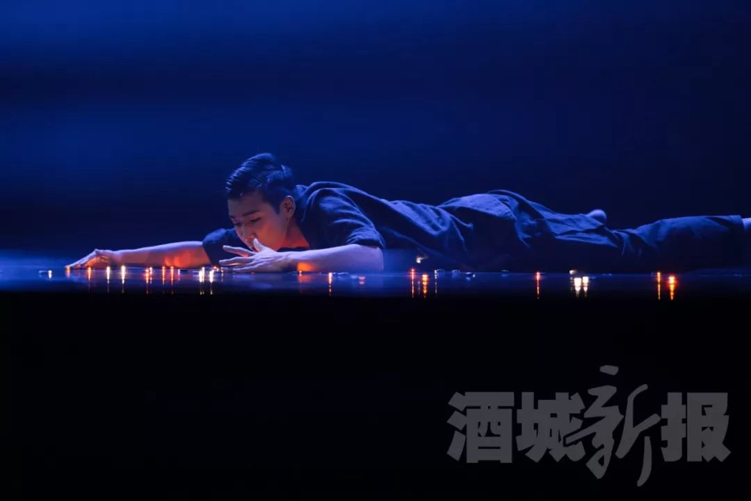 跳哭何炅的无骨鸡柳男孩是咱泸州男儿▎必须点赞