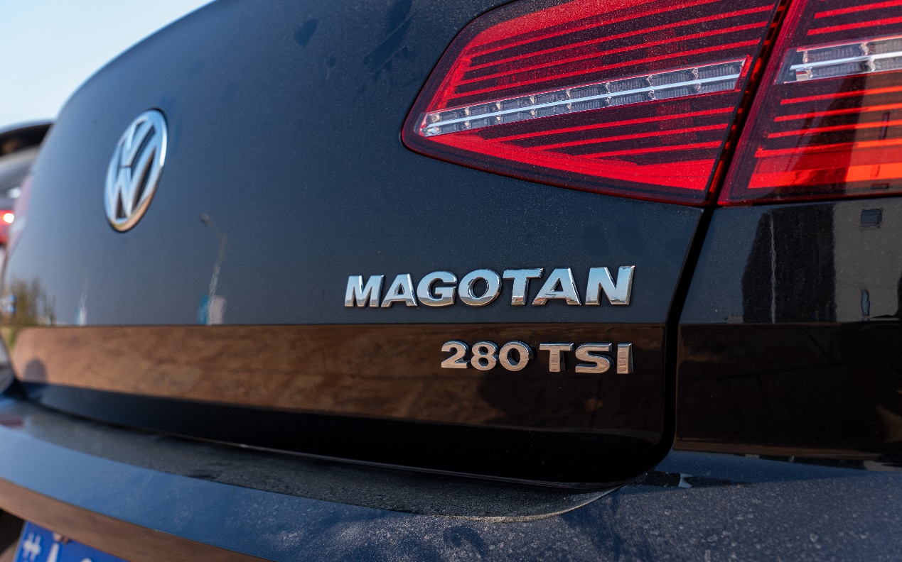 ea211发动机1.4t迈腾车够用吗,迈腾1.4t值得买吗测评