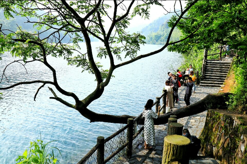 行走在路上寻找诗和远方,行走中有诗和远方