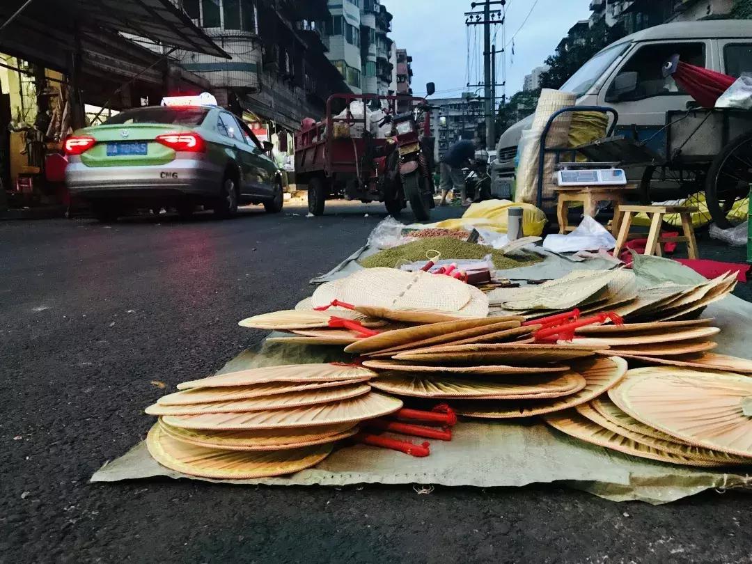 从钢管厂五区晃到莲花新区