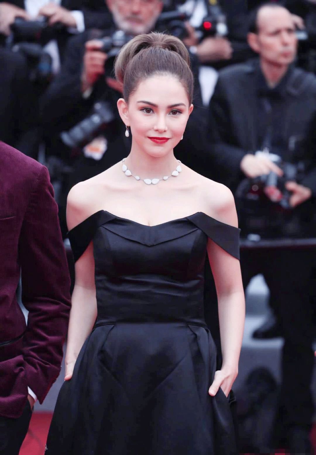 结婚5年,周杰伦是如何把昆凌宠成公主的