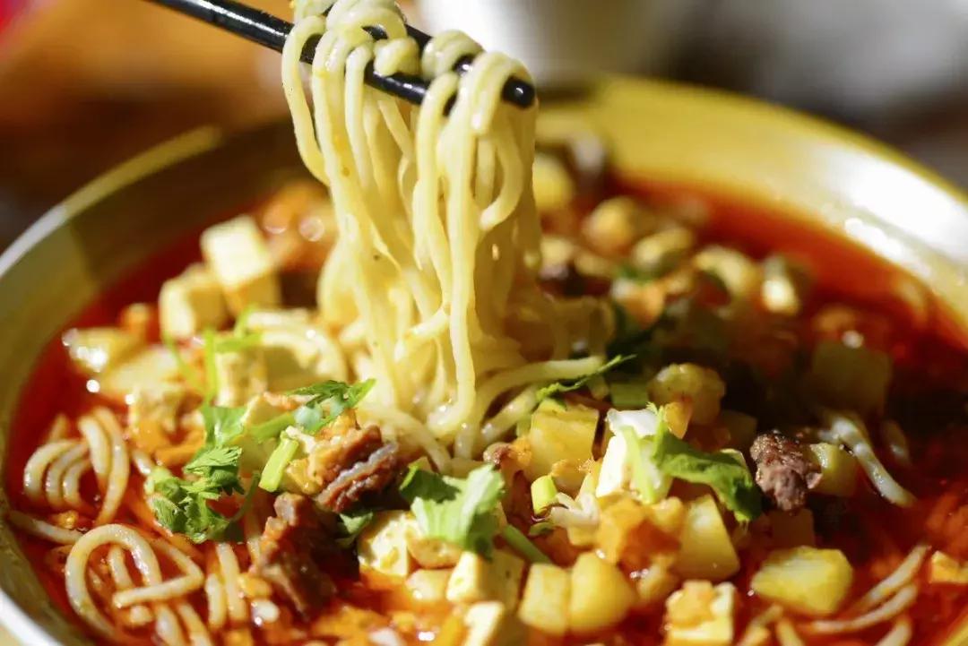 银川一个不一样的西北城市,宁夏银川大西北