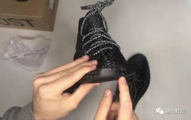 yeezy350黑满天星真假对比,yeezy350黑满天星和黑玛瑙的区别