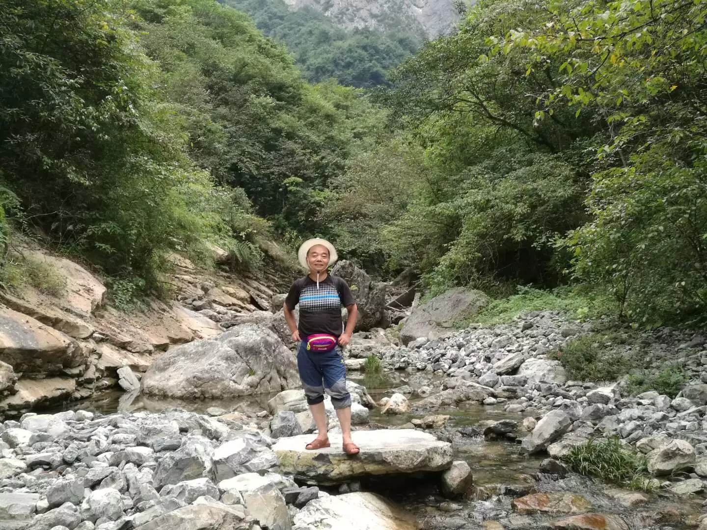 西漂湾瀑布群,建始西漂湾瀑布群