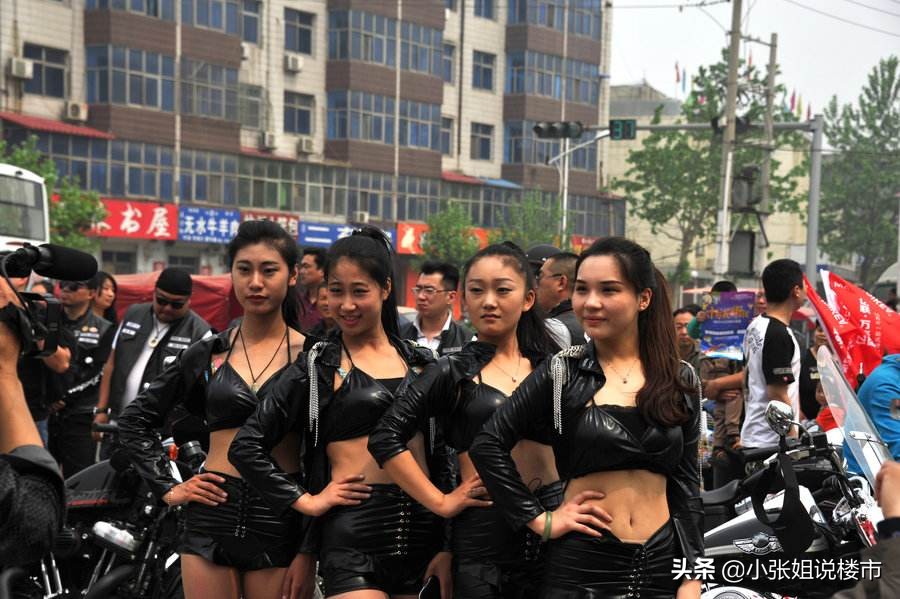 开发商突然降价出售车位,二手房挂牌降价