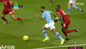 争议点球成转折点克洛普怒斥误判,阿诺德角球争议