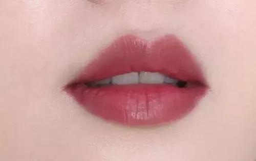 皮肤黄涂什么色号口红,肤色黄涂什么色号口红