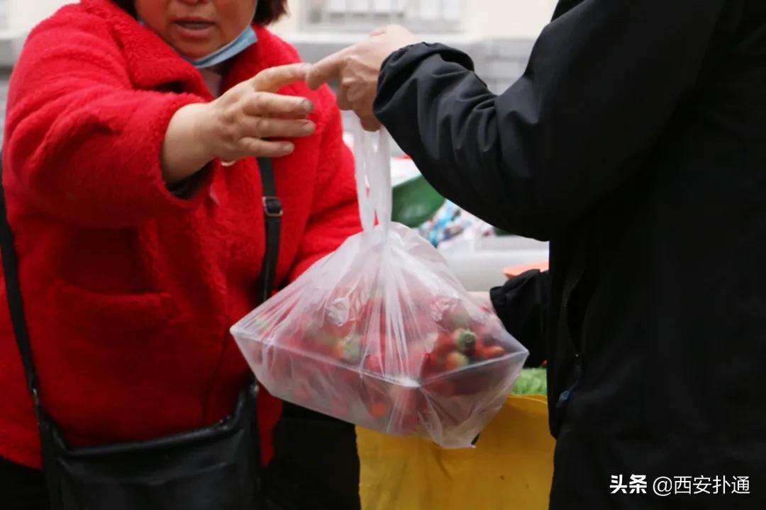 在西安，你一定要逛一次万寿路的早市