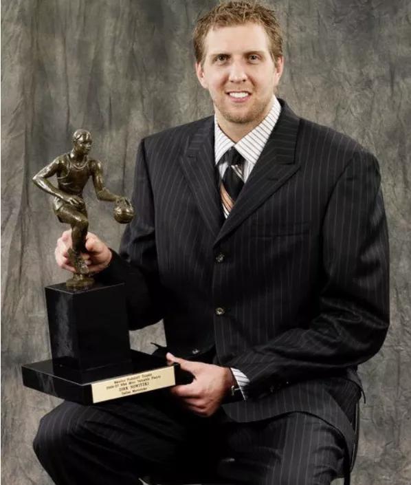 德克诺维茨基高光时刻,德克诺维茨基06年痛失冠军