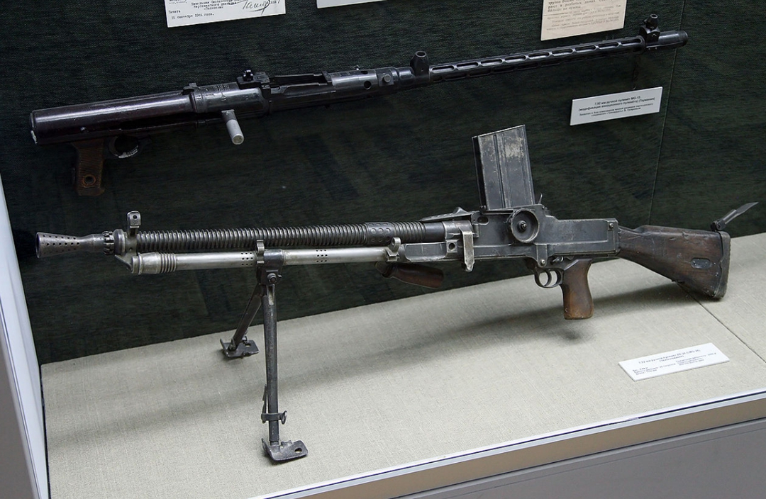 二战最牛轻机枪，服务于战争双方，英德用了都说好的ZB26轻机枪