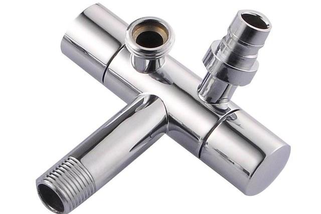 洗衣机位置留反了怎么解决,阳台洗衣机位置放错了