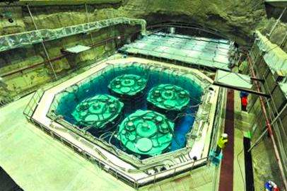 对撞机杨振宁最后一战,杨振宁对21世纪物理学的看法