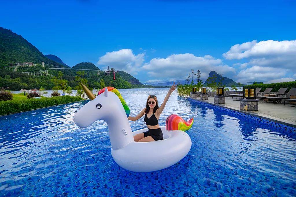 清远宝晶宫天鹅湖温泉酒店,清远顶级豪华酒店