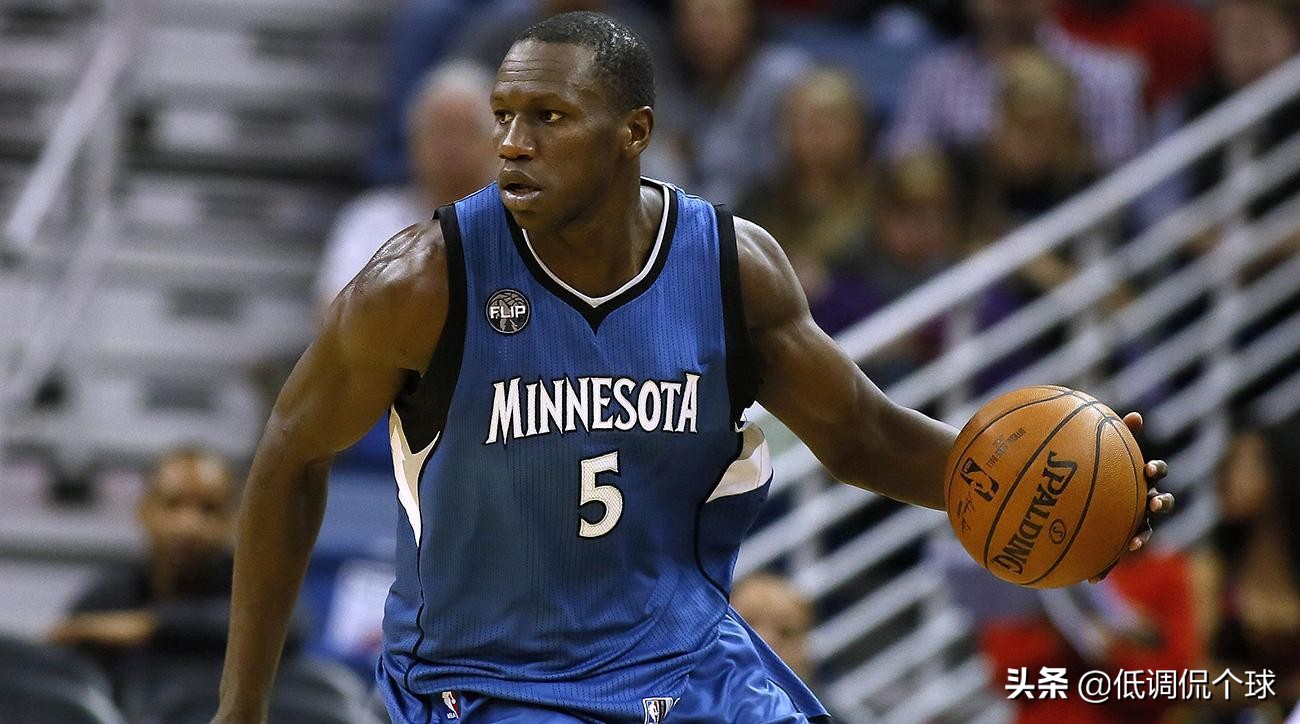 买断市场大前锋,买断市场中锋