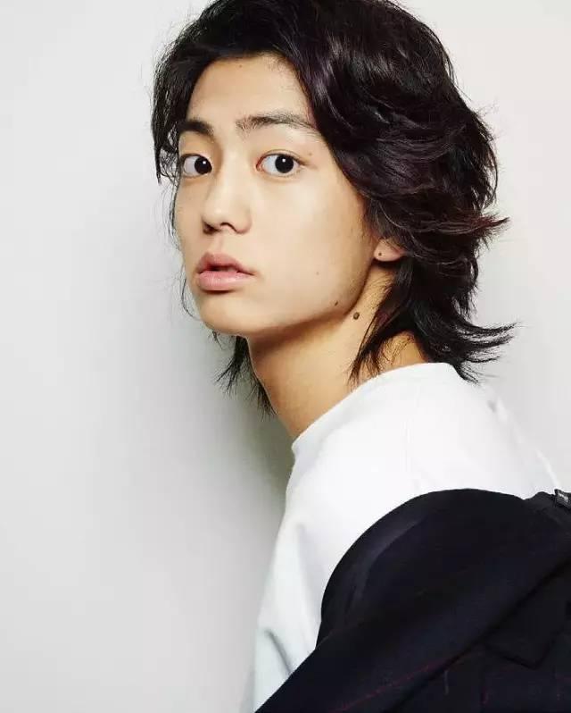 日本男明星被家暴的是谁,日本网红被家暴