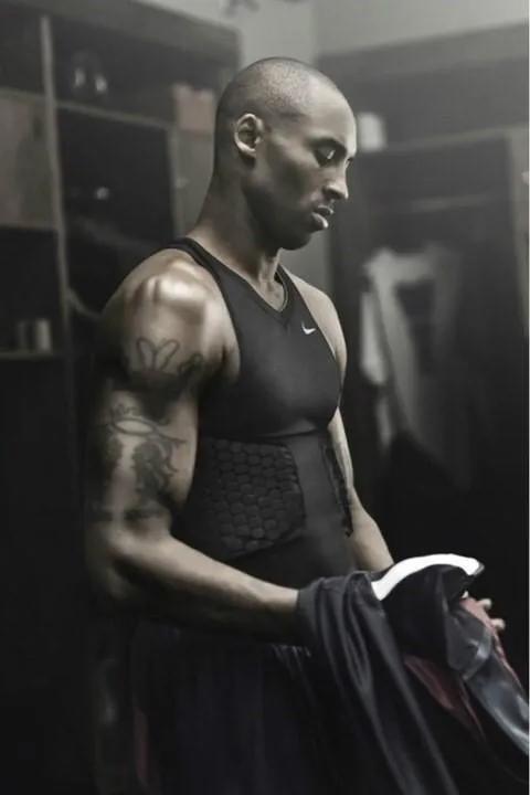 科比跟老婆的故事,科比宠妻子的事