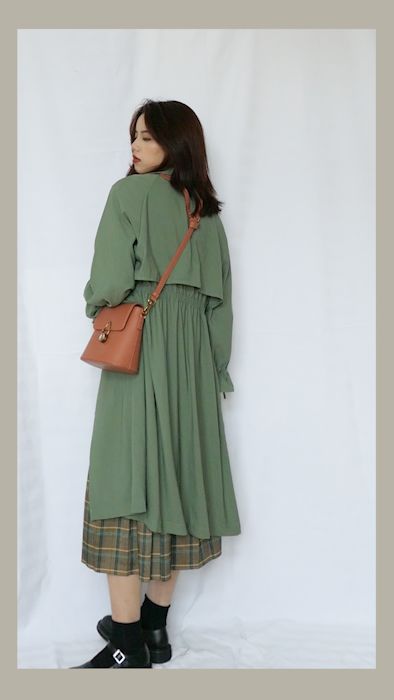 最节省空间又简便的叠风衣方法,薄款中长风衣怎么叠