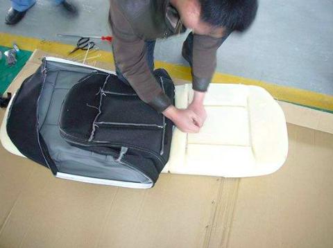 花几千块给座椅包真皮，多少人被改装店老板坑了？织布没那么不堪