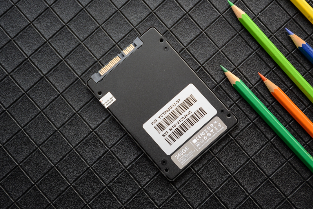 光威弈240g固态硬盘怎么样,光威奕系列旗舰版固态