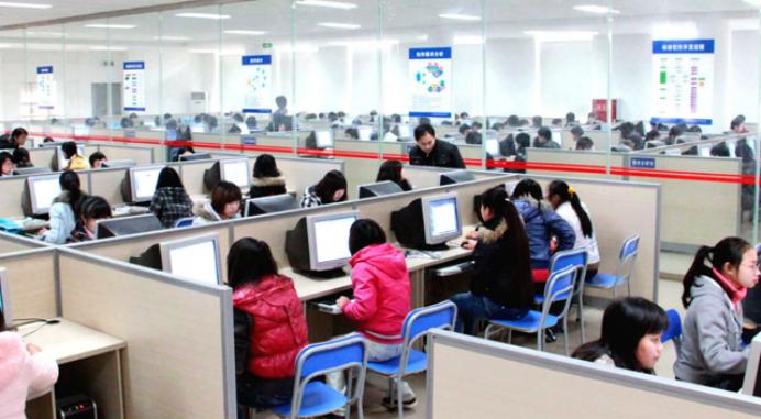 高中生可以转为职高生吗,高中生和职高生高考考的一样吗