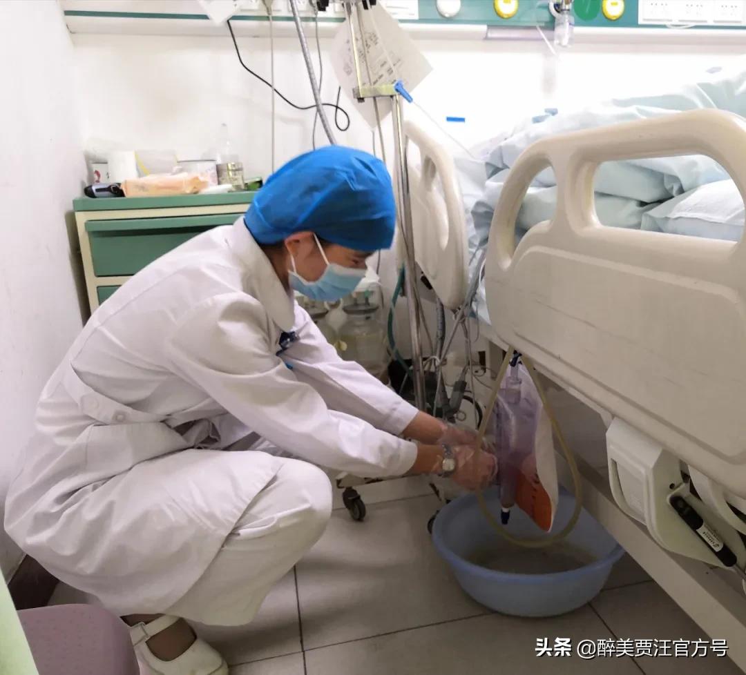 无名老人车祸重伤,无名老人车祸送医