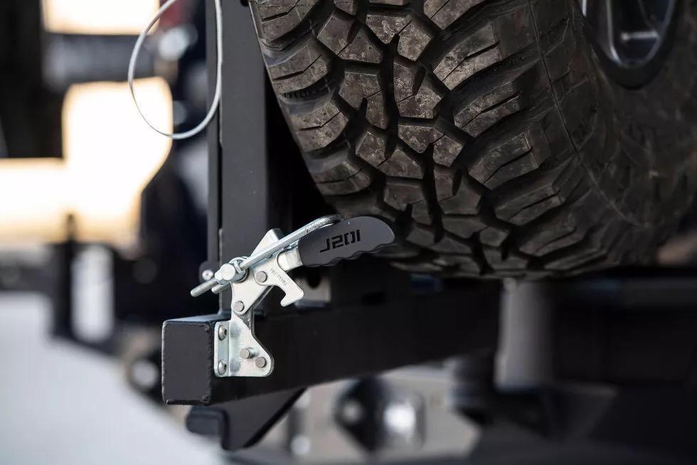 lx570雷克萨斯2021价格,2022款雷克萨斯lx570越野视频