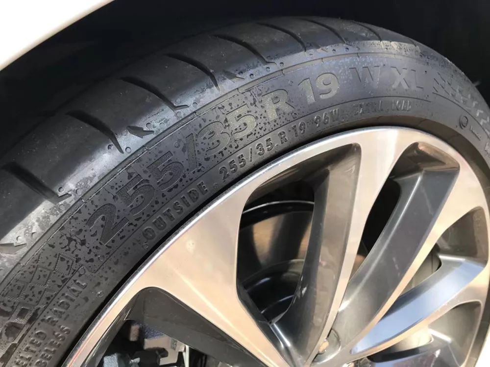 2020捷豹xel问题真的很多吗,捷豹xel2020款对比凯迪拉克ct5