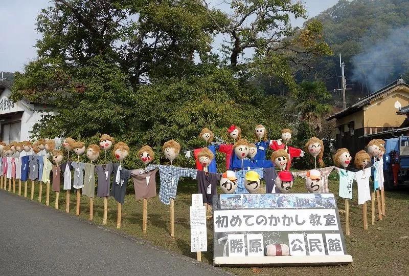 日本有个村庄全是人偶,日本旅游娃娃村
