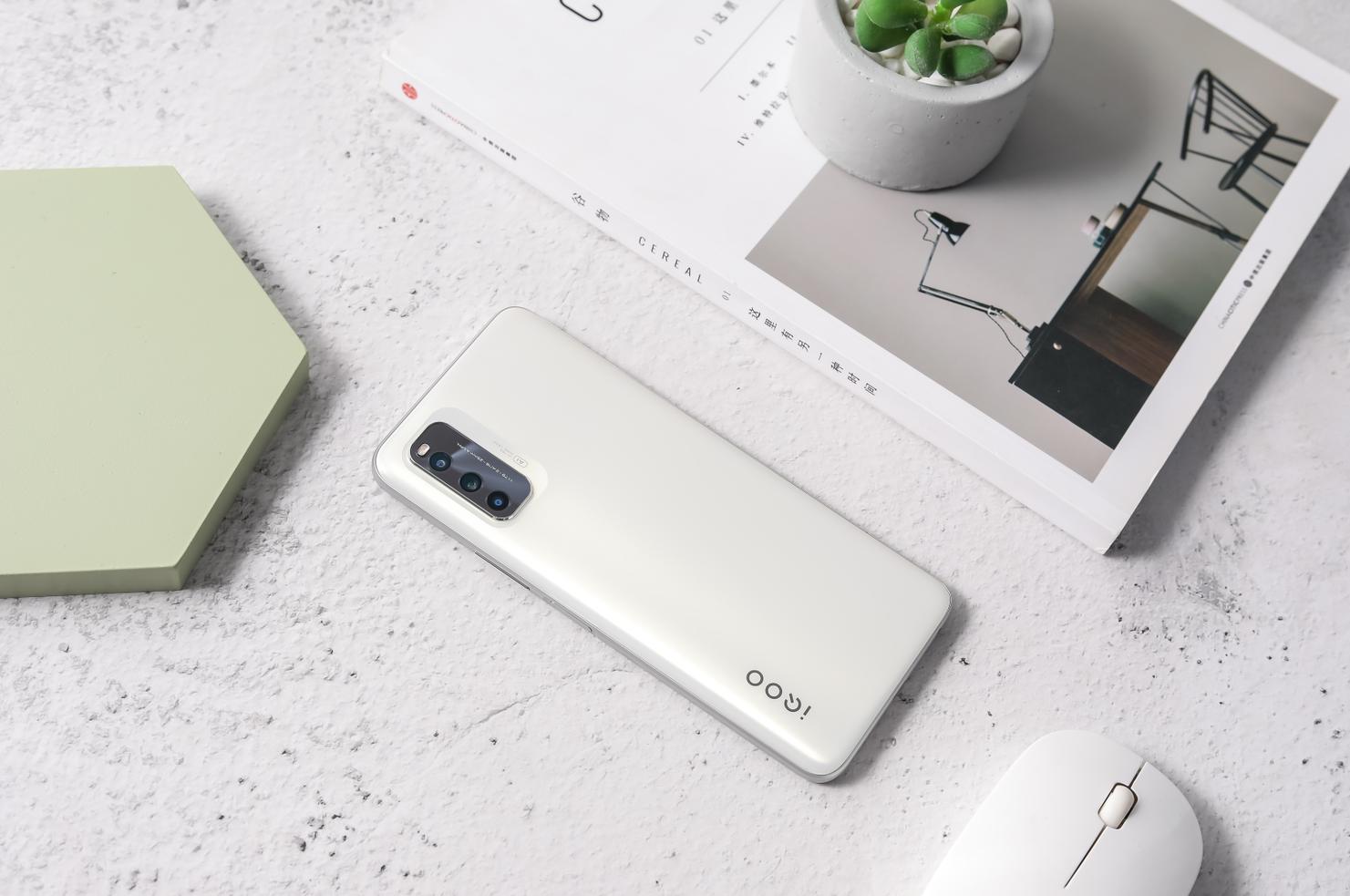 iqooneo5活力版有游戏插帧吗,vivoiqooneo5和vivos10哪个好