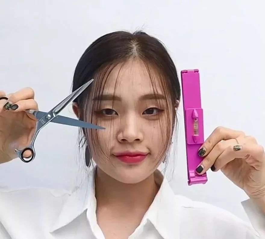 大脸额头高女生适合的发型怎么扎,高额头脸大发型设计女