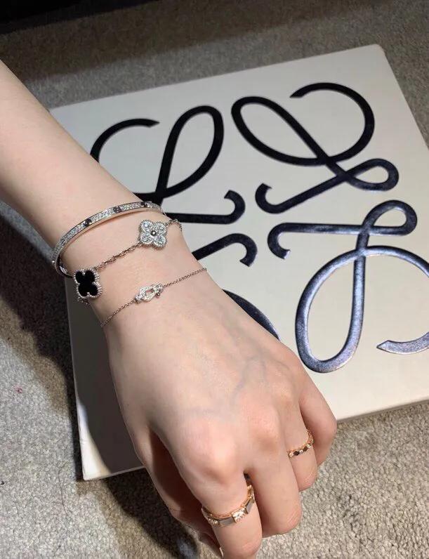 如何对待天蝎座的忽冷忽热,天蝎座对你忽冷忽热的真实原因