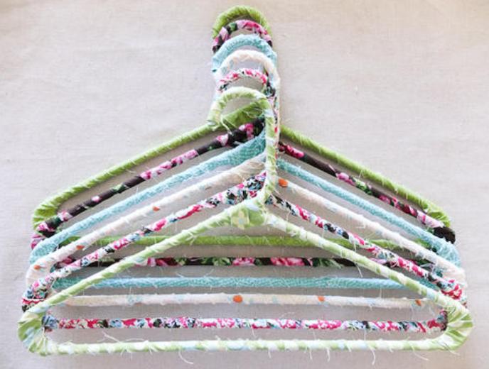 教你一招如何把旧衣架变废为宝,旧衣架别扔教你几招生活小窍门