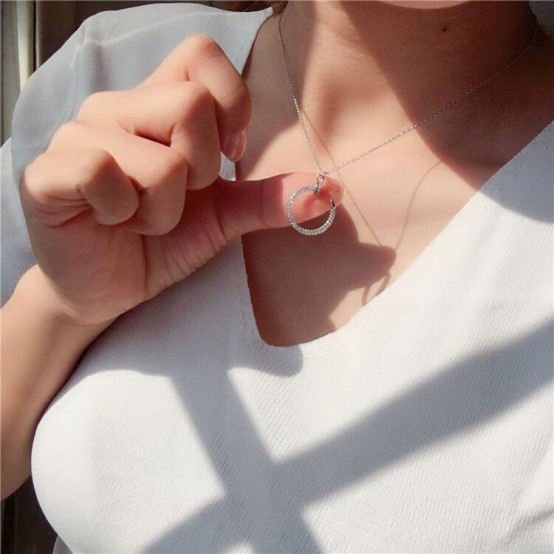 卡地亚项链钉子和大饼哪个漂亮,一条卡地亚项链多少钱