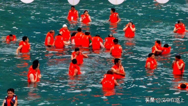 汉中市留坝县中国栈道欢乐水世界,汉中去留坝水世界攻略