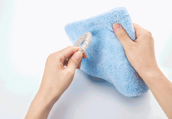 银饰用碘伏测试后变色怎么处理,银饰变黄了怎么清洗小妙招